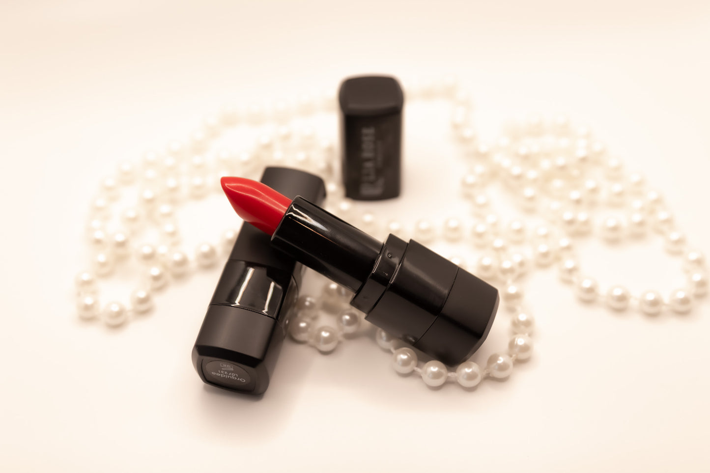 PATRONA: Rich Red color